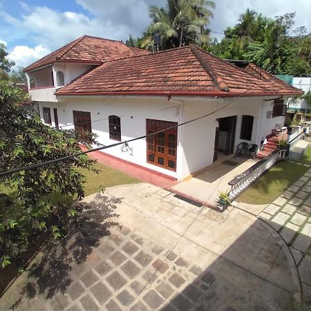 Paradise Hostel Galle Esterno foto
