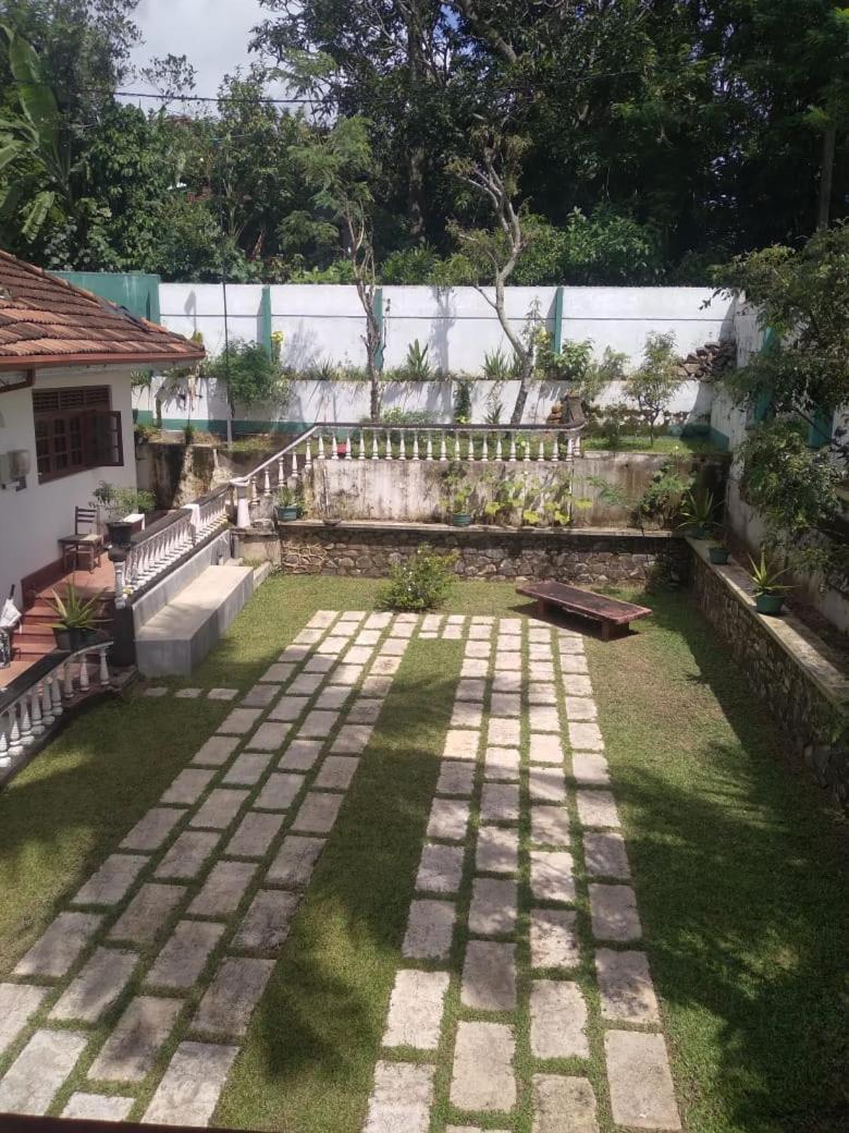 Paradise Hostel Galle Esterno foto