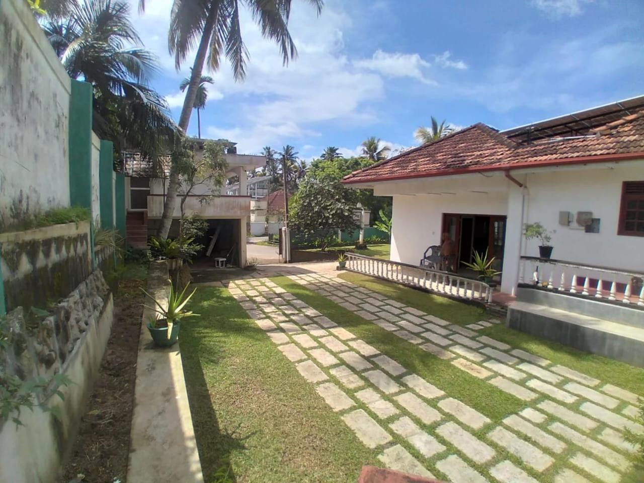Paradise Hostel Galle Esterno foto