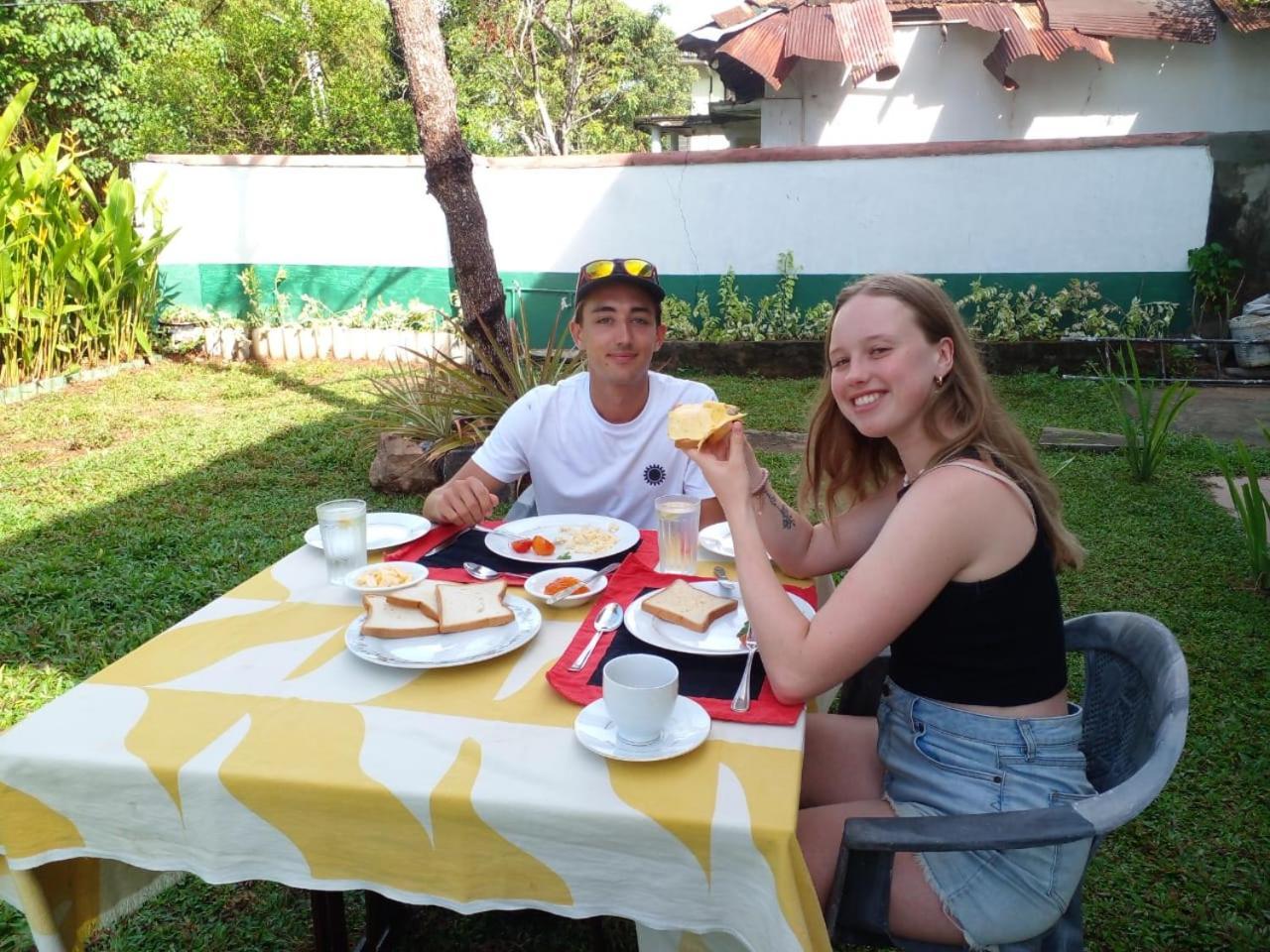 Paradise Hostel Galle Esterno foto